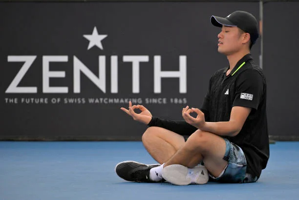 Wu-Yibing-celebrates-his-victory-in-Haalands-style