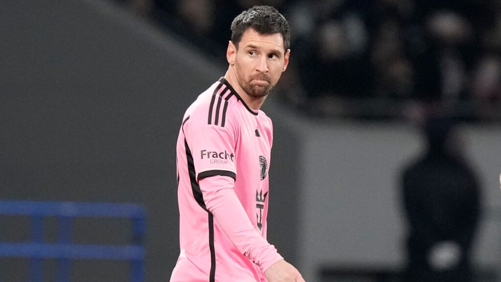 hk-fans-to-receive-partial-refund-after-messi-no-show