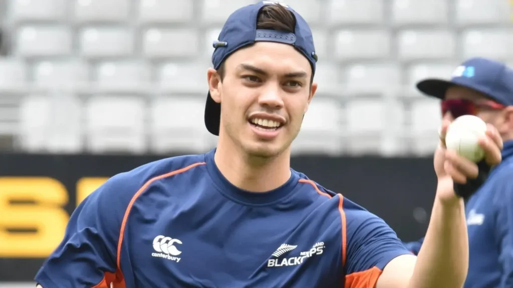 Mark Chapman powers New Zealand over Pakistan in third T20I