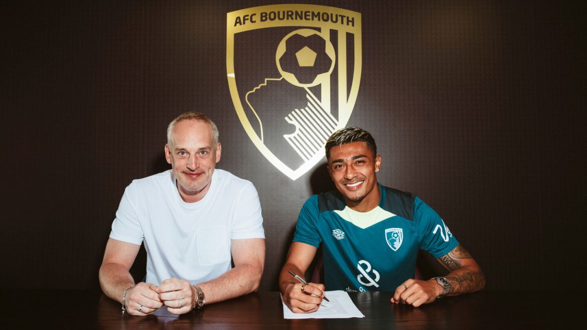 julian-araujo-joins-bournemouth-from-barcelona julian-araujo-joins-bournemouth-from-barcelona