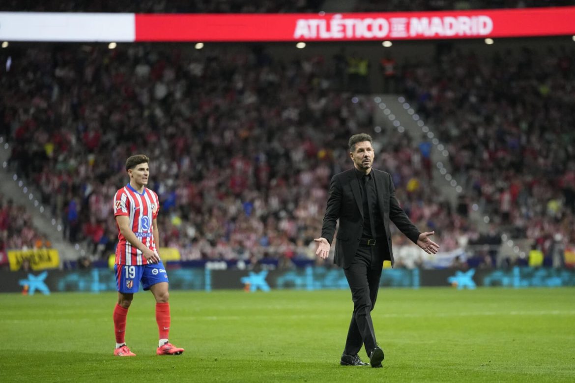 diego-simeone-calls-out-home-fans-during-madrid-derby diego-simeone-calls-out-home-fans-during-madrid-derby