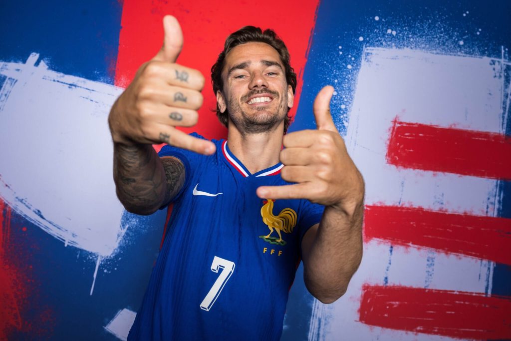 antoine-griezmann-announces-france-retirement
