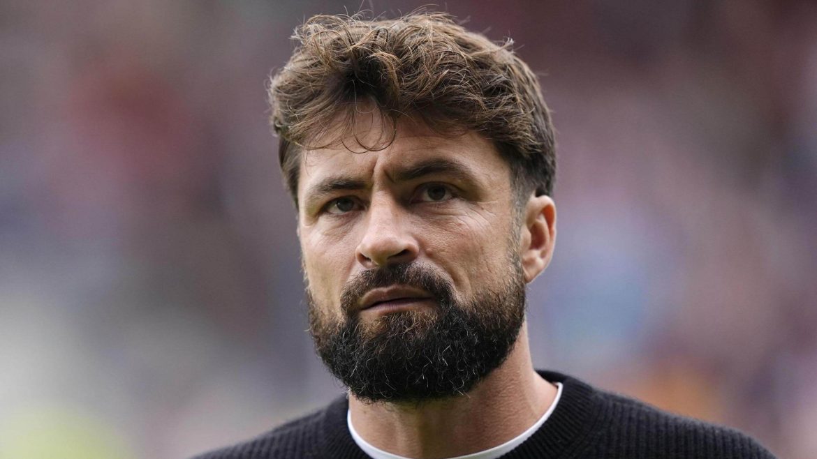 Southampton sack Martin M88(TinyPNG) Coach Russell Martin was all focused in file photo. Southampton sack Martin after lopsided loss