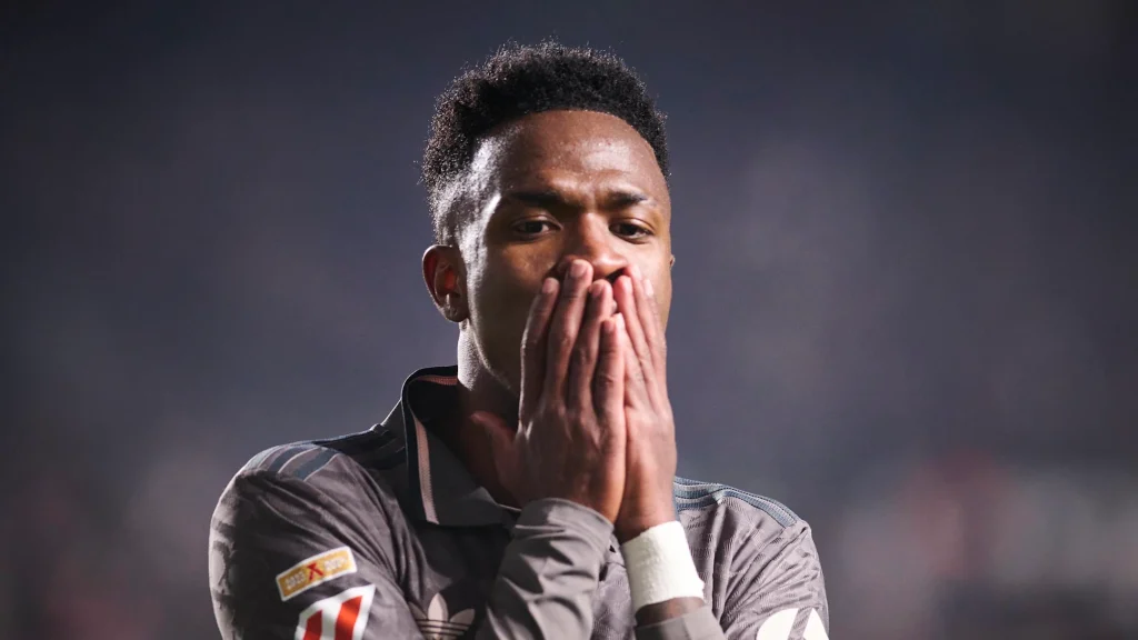 laliga-to-report-vinicius-gesture-towards-rayo-supporters