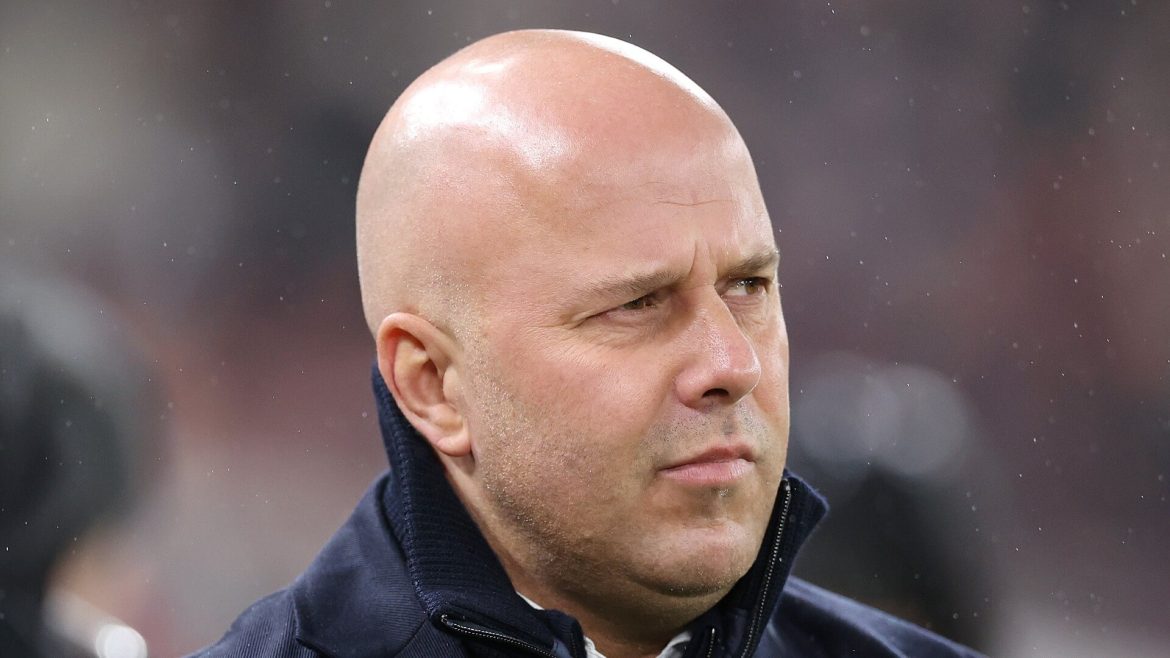 liverpools-arne-slot-not-distracted-by-social-media-noise