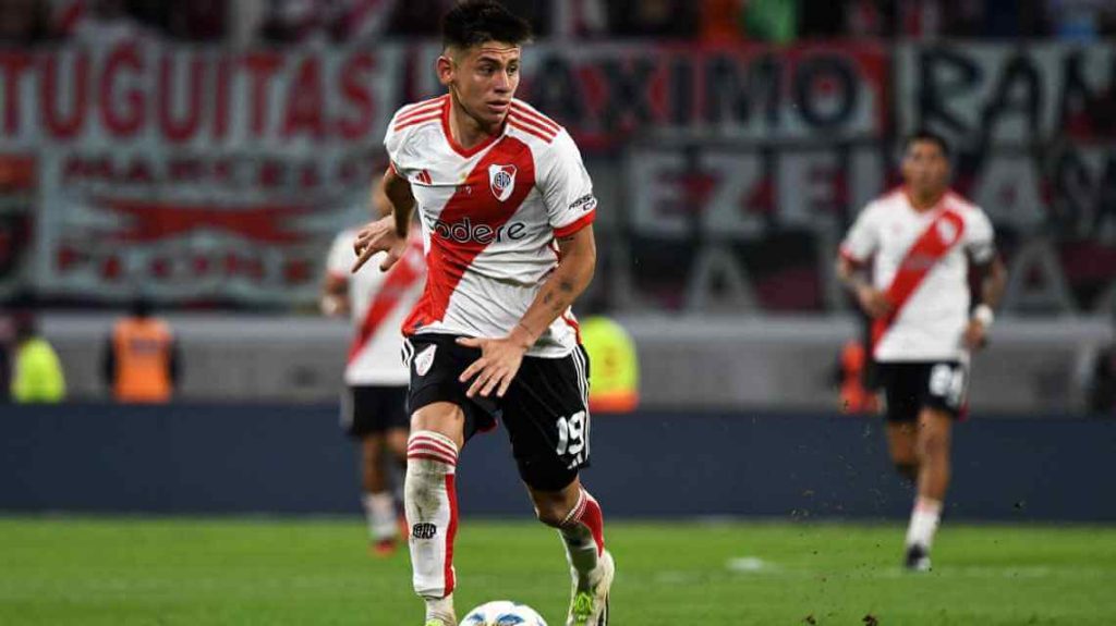 claudio-echeverri-joins-man-city-after-ending-loan-at-river-plate