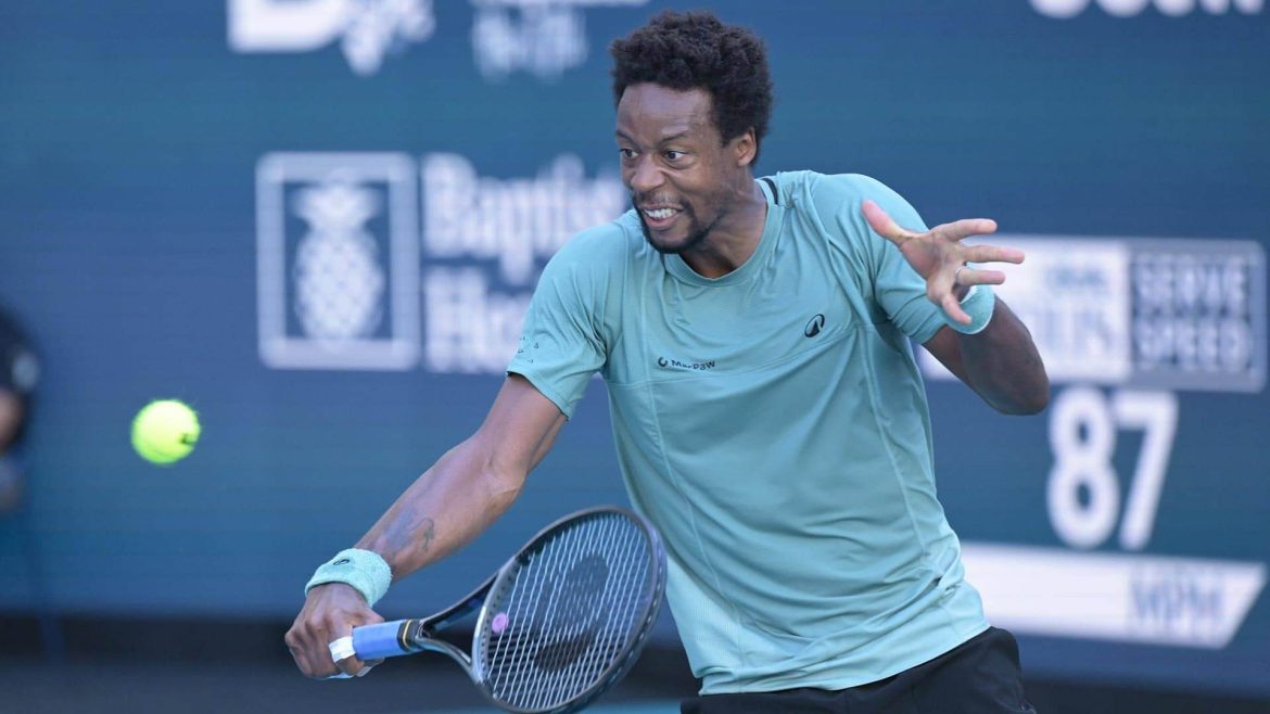 Fracne's Gael Monfils rerturns a shot in his opening round match in Miami on Wednesday. Monfils wins Miami Open match at 38