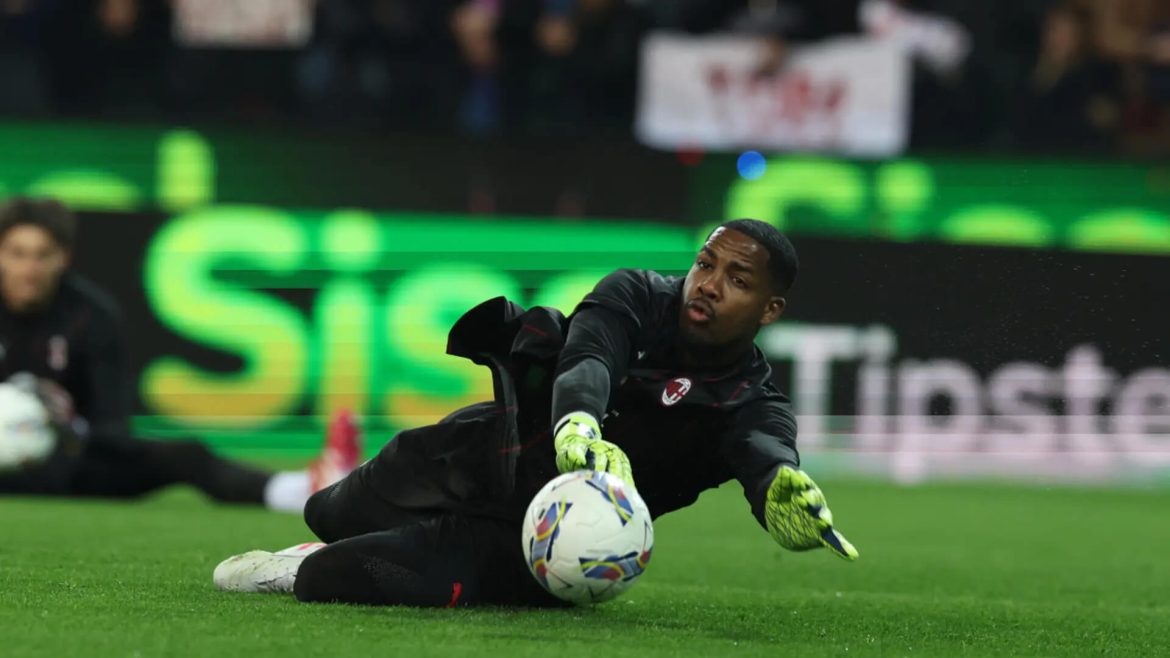 ac-milans-mike-maignan-cleared-to-train-after-collision ac-milans-mike-maignan-cleared-to-train-after-collision