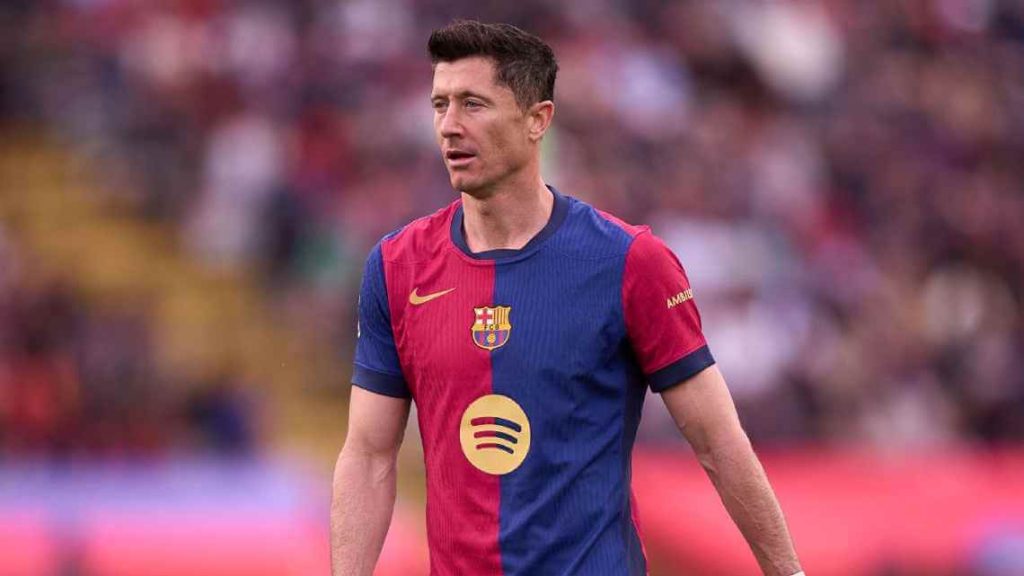 robert-lewandowski-suffers-hamstring-injury