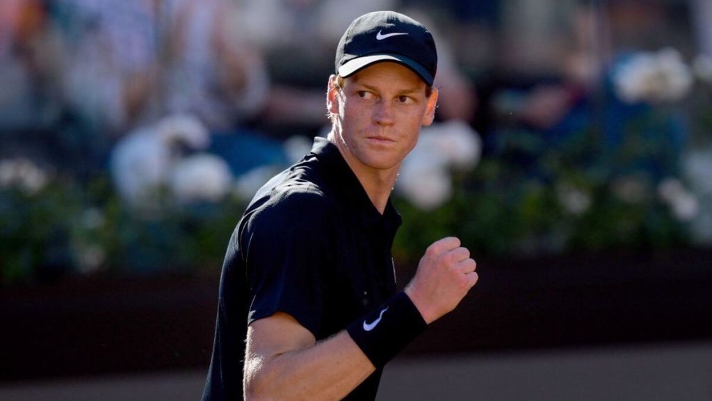 Italian Jannik Sinner pumps his fist at the Italian Open on Monday. Djokovic ends coaching deal with Murray; Sinner wins again in Italy