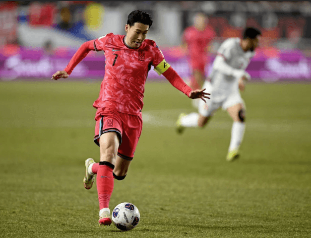 Tottenham Hotspur forward Son Heung-min runs attempts to kick the ball to the goal in in file photo. S.Korea coach to pace Son's minutes in FIFA World Cup qualifiers