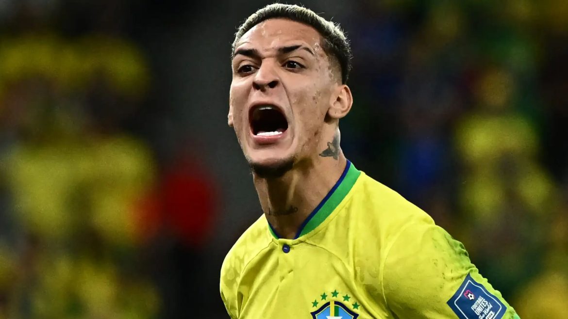 antony-emotional-at-brazil-call-up-after-hitting-rock-bottom antony-emotional-at-brazil-call-up-after-hitting-rock-bottom