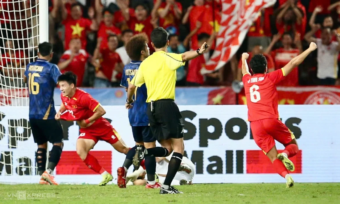 SEA Games 33 Final: Vietnam edged Thailand 3-2
