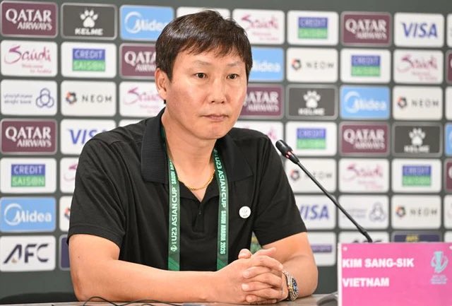 Vietnam manager Kim Sang Sik will face his country's team